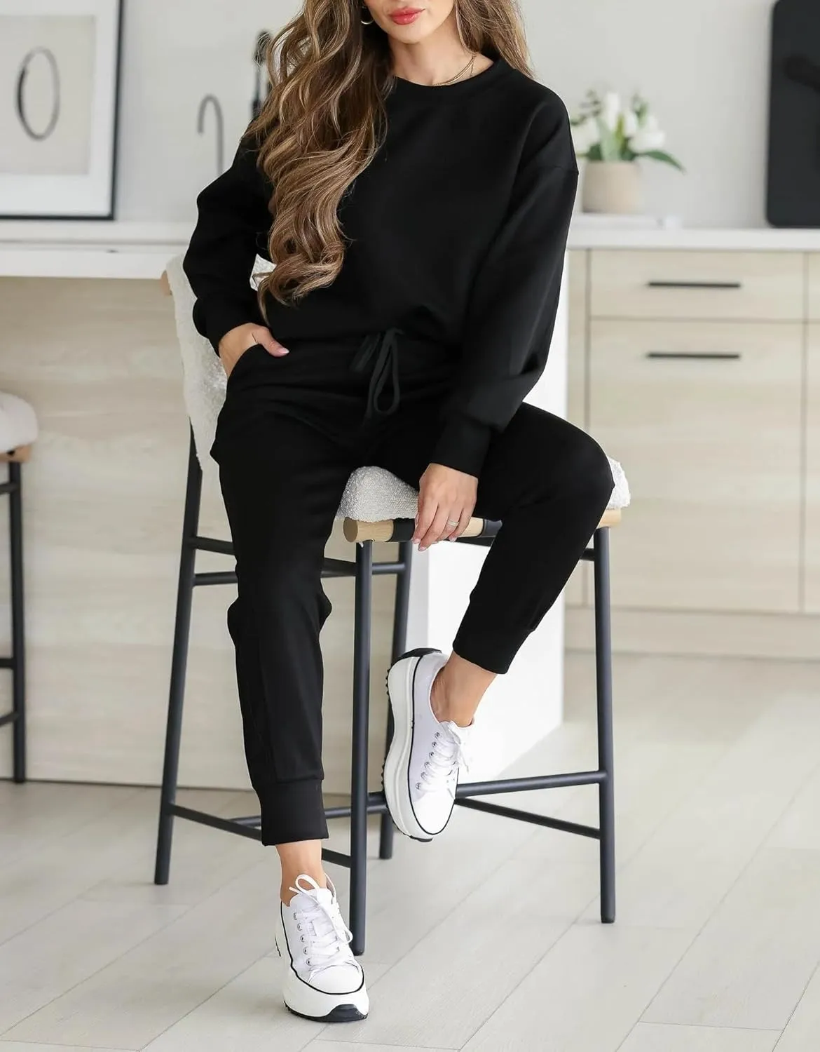 HBQ Sweatsuits For Women Sets 2 Piece Outfits Crewneck Sweatshirts Pullover Tops And Jogger Pants Tracksuits Lounge Set
