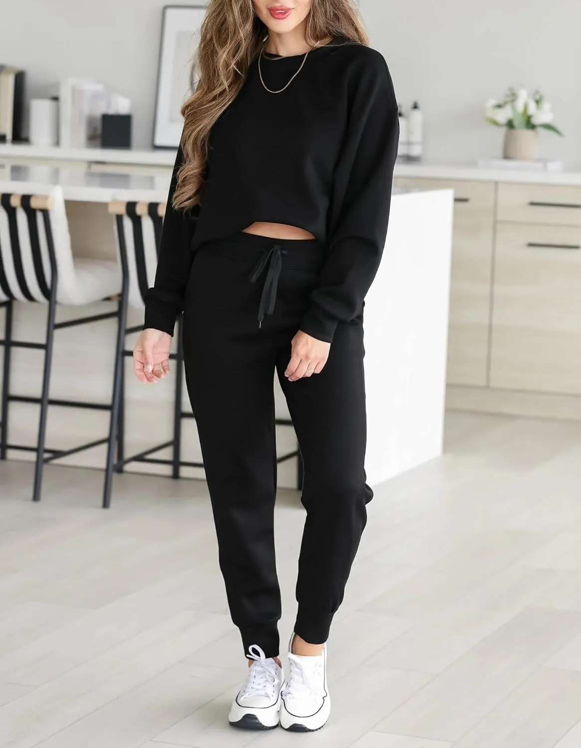 HBQ Sweatsuits For Women Sets 2 Piece Outfits Crewneck Sweatshirts Pullover Tops And Jogger Pants Tracksuits Lounge Set