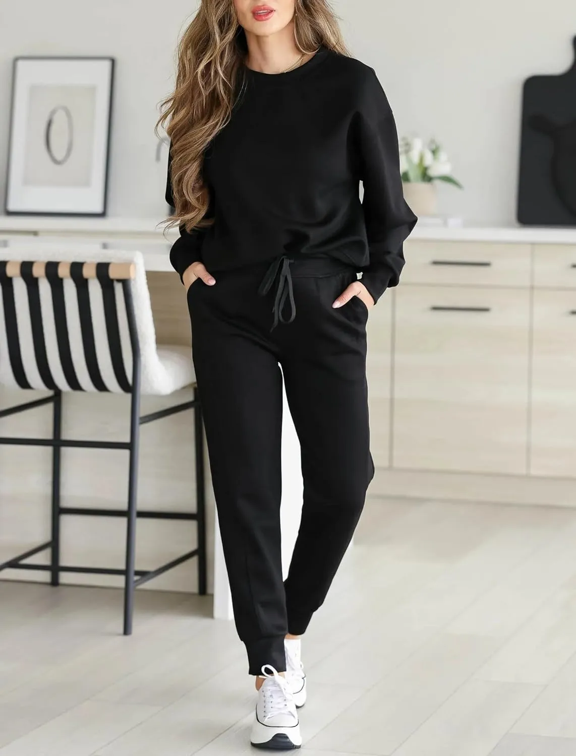 HBQ Sweatsuits For Women Sets 2 Piece Outfits Crewneck Sweatshirts Pullover Tops And Jogger Pants Tracksuits Lounge Set