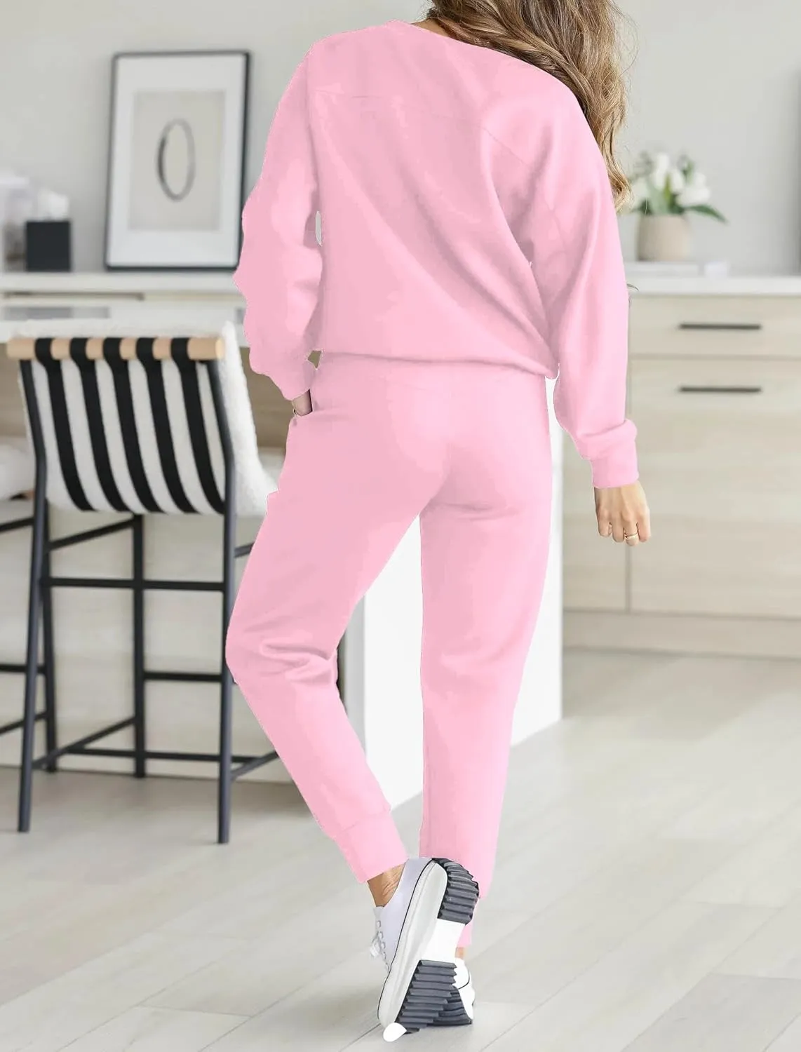 HBQ Sweatsuits For Women Sets 2 Piece Outfits Crewneck Sweatshirts Pullover Tops And Jogger Pants Tracksuits Lounge Set