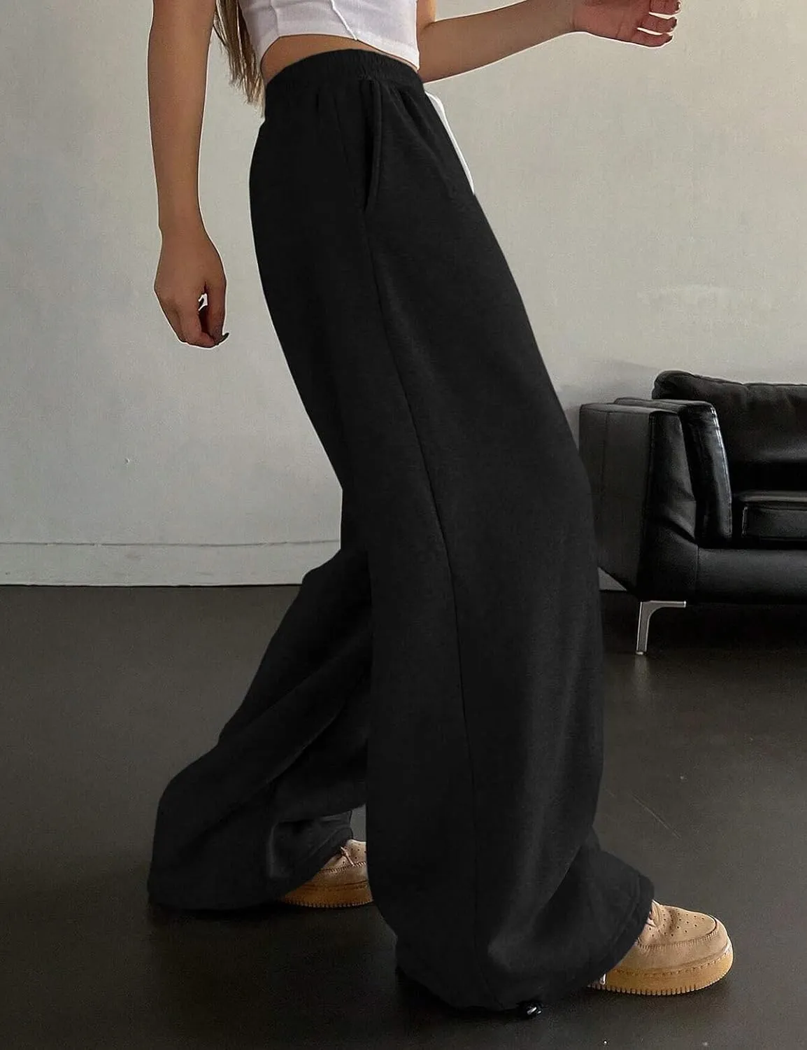 HeSaYep Fleece Lined Sweatpants for Women Winter Warm Wide Leg Drawstring Cuffs Baggy Sweat Pants with Pockets