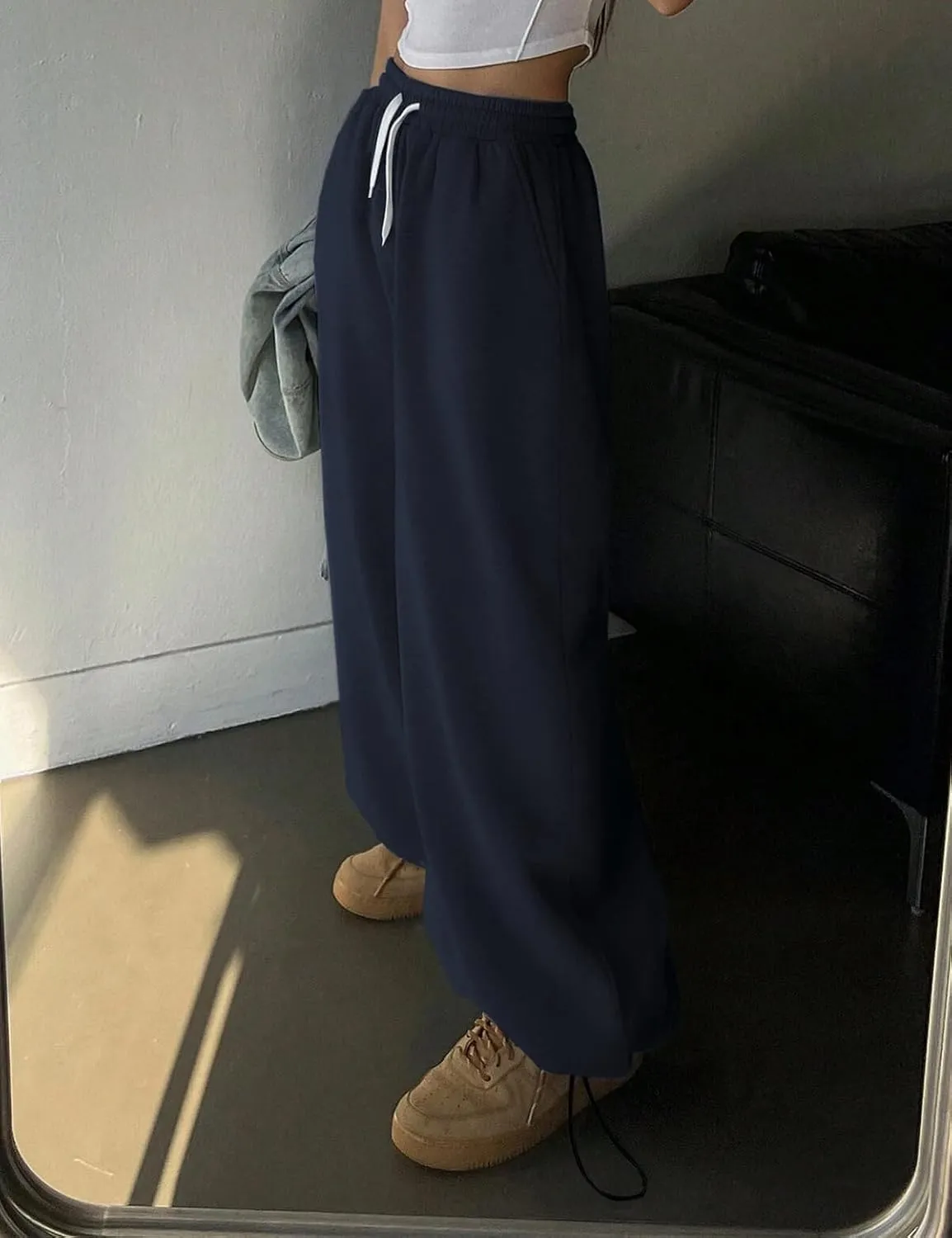 HeSaYep Fleece Lined Sweatpants for Women Winter Warm Wide Leg Drawstring Cuffs Baggy Sweat Pants with Pockets