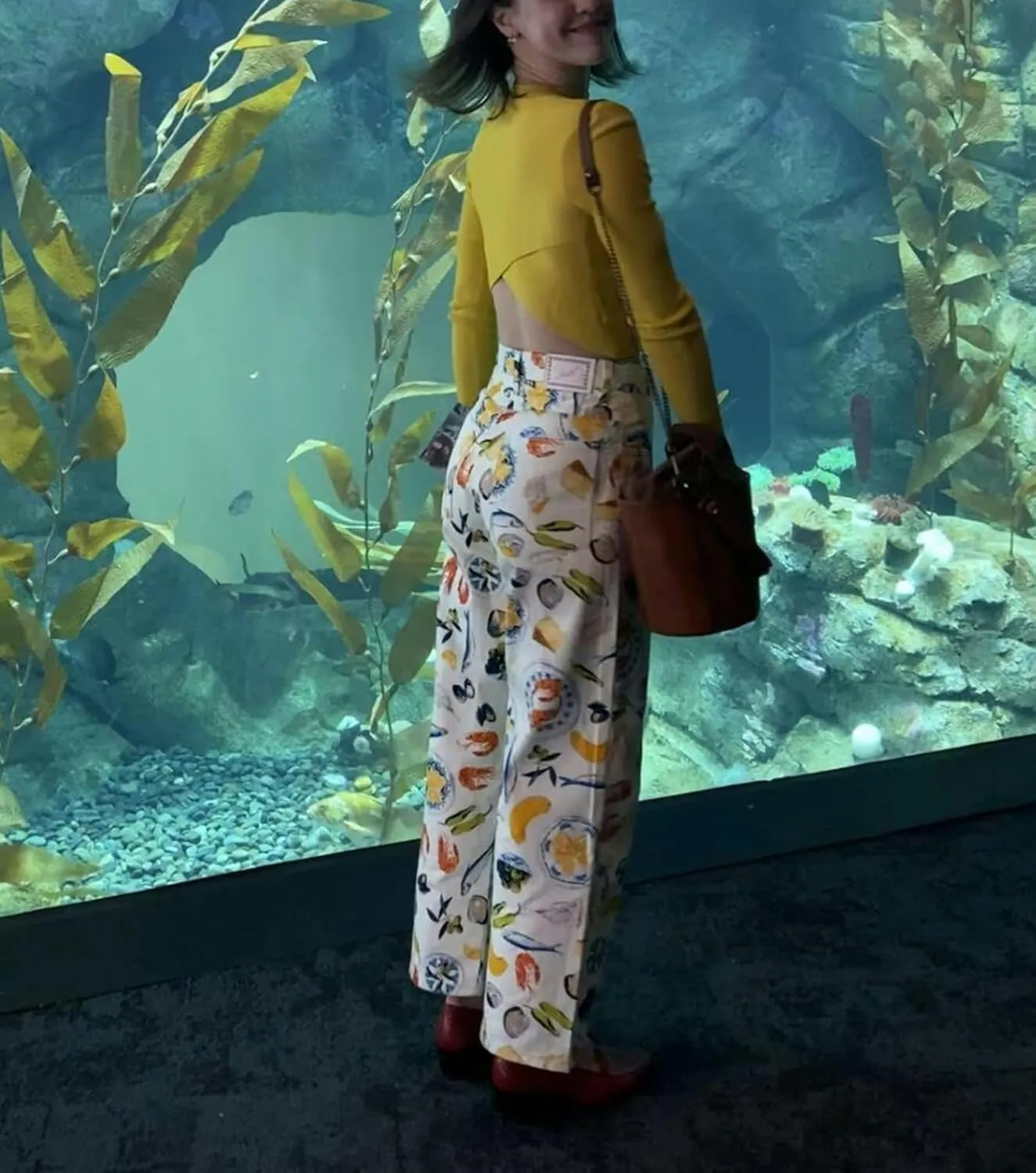 Muineobuka Women Y2k Fruit Print Jeans Graphic Print High Neck Straight Leg Denim Pants Aesthetic Jeans Summer Streetwear