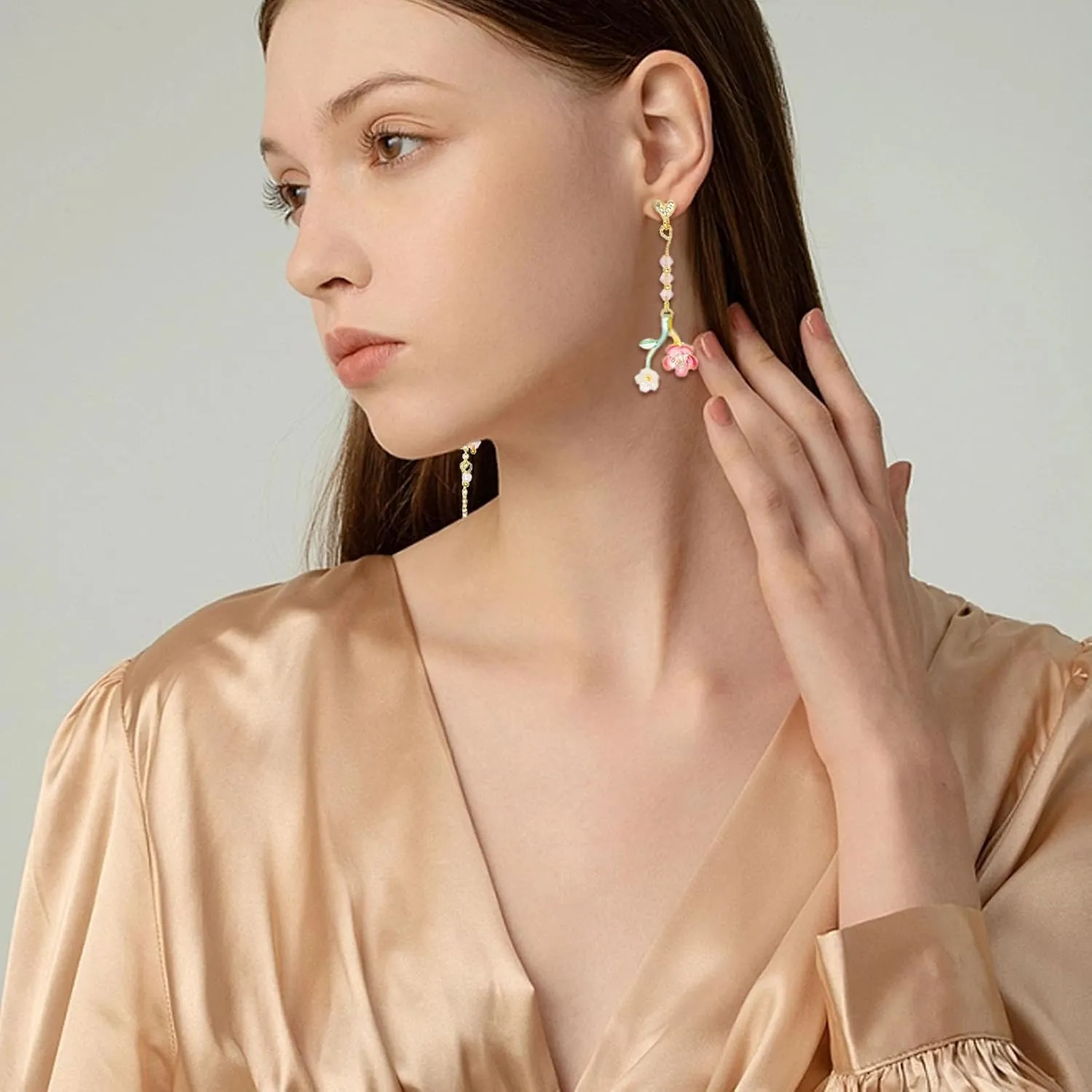 NEWITIN 6 Pairs Flower Earrings for Women Hypoallergenic Earring Pearl Leaf Floral Tassel Earring Statement Long Flower Dangle Earrings for Women