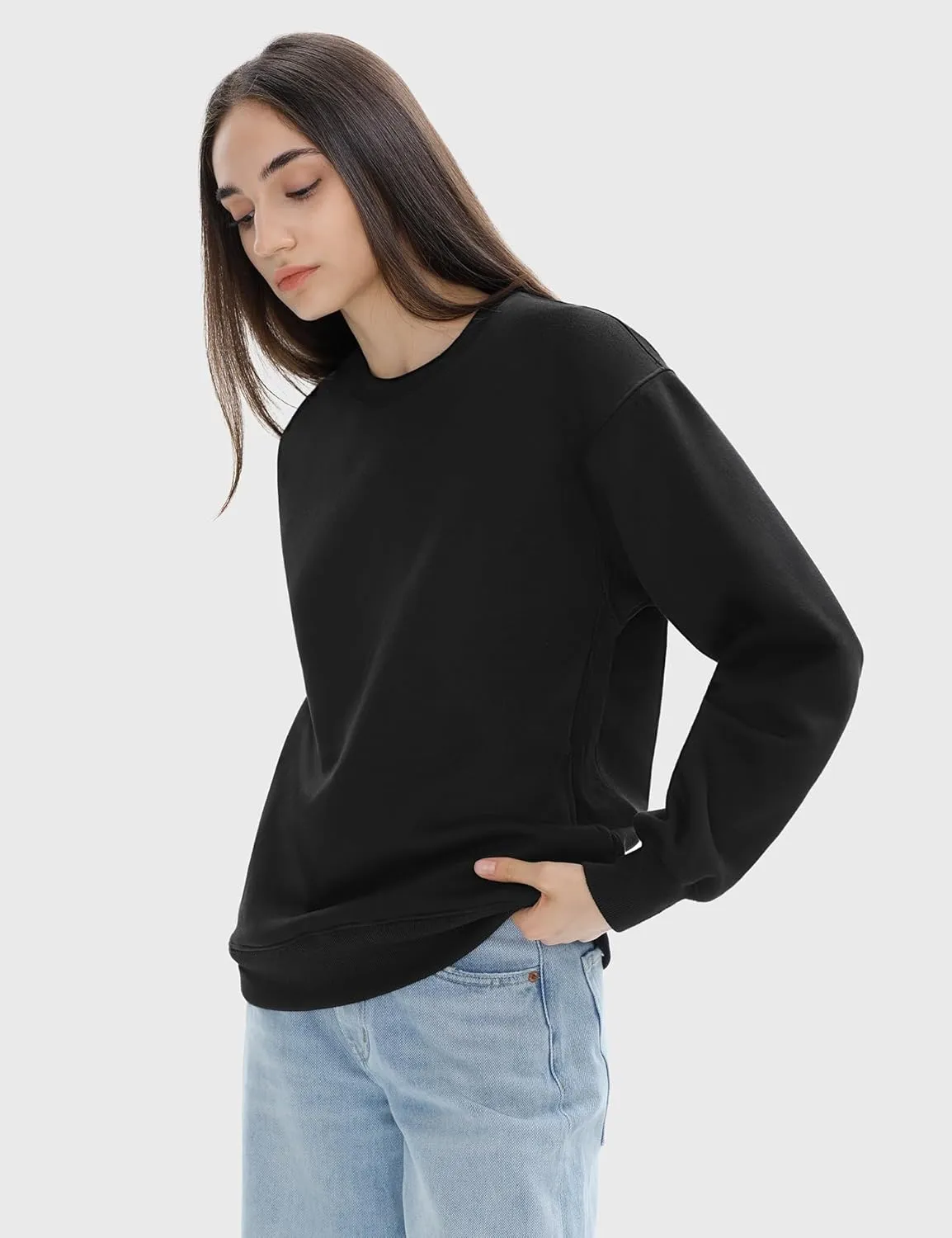 PUMIEY Women's Oversized Sweatshirts Fleece Crew Neck Hoodies with Pockets Long Sleeve Pullover Tops Three-No Collection