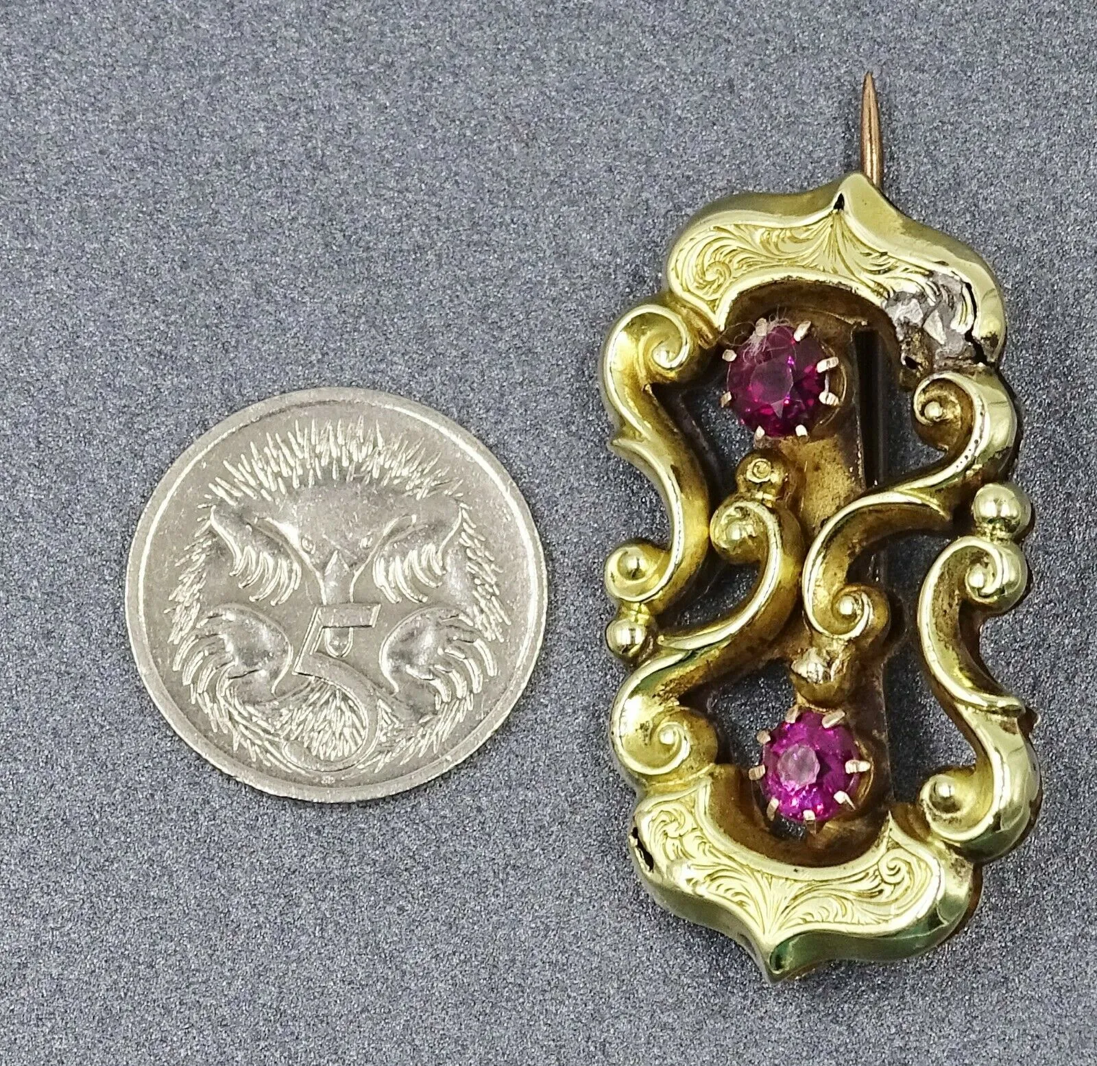 Rhodolite Garnet 9ct Yellow & Rose Gold Brooch