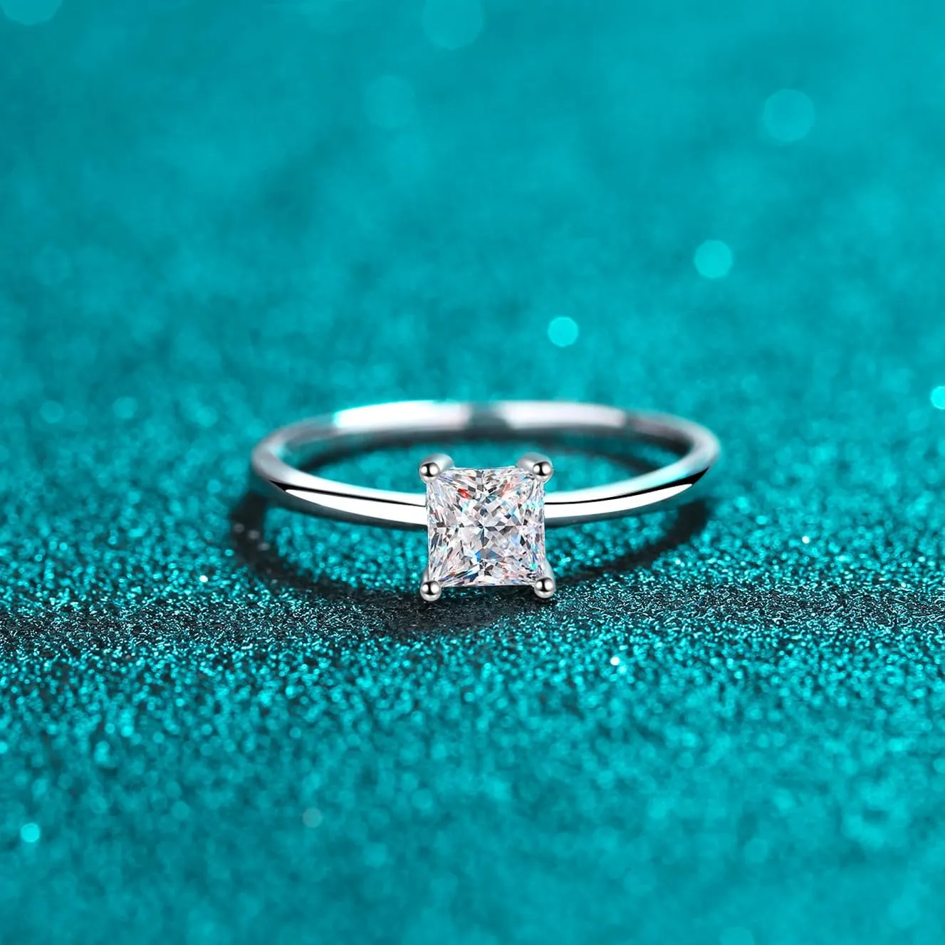 StarGems Princess Cut 0.6ct Moissanite 925 Silver Platinum-Plated Ring RX073