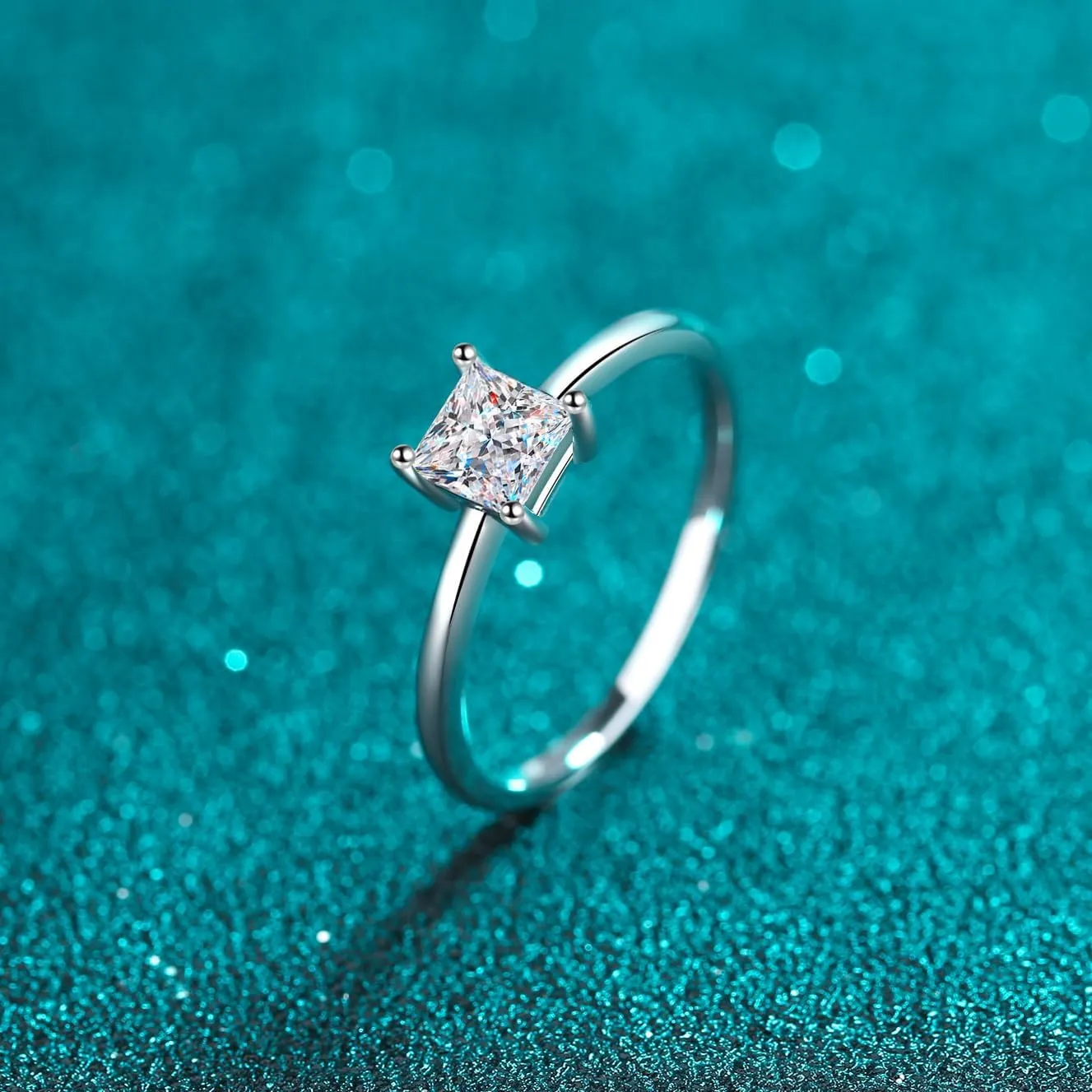 StarGems Princess Cut 0.6ct Moissanite 925 Silver Platinum-Plated Ring RX073
