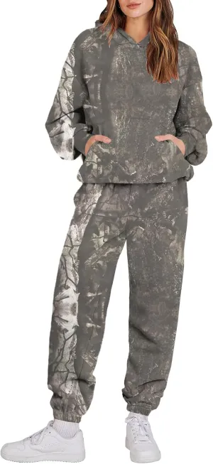 Sweatsuits for Women Set 2 Piece Camo Hoodie Long Sleeve Crewneck Camo Sweatshirt Wide Leg Sweatpants Fall Outfits