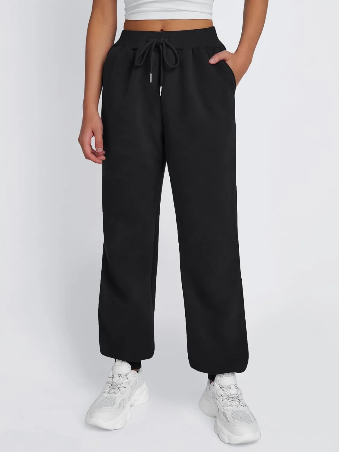 Trendy Queen Sweatpants Women Winter Fleece Lined Clothes Jogger Pants with Pockets Fall Fashion Outfits