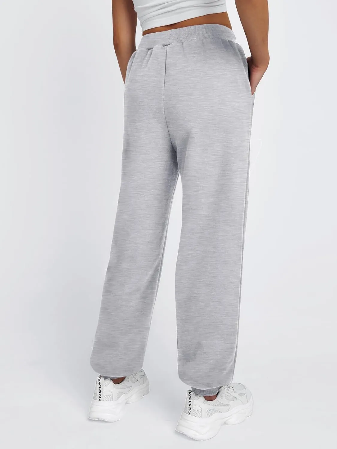 Trendy Queen Sweatpants Women Winter Fleece Lined Clothes Jogger Pants with Pockets Fall Fashion Outfits