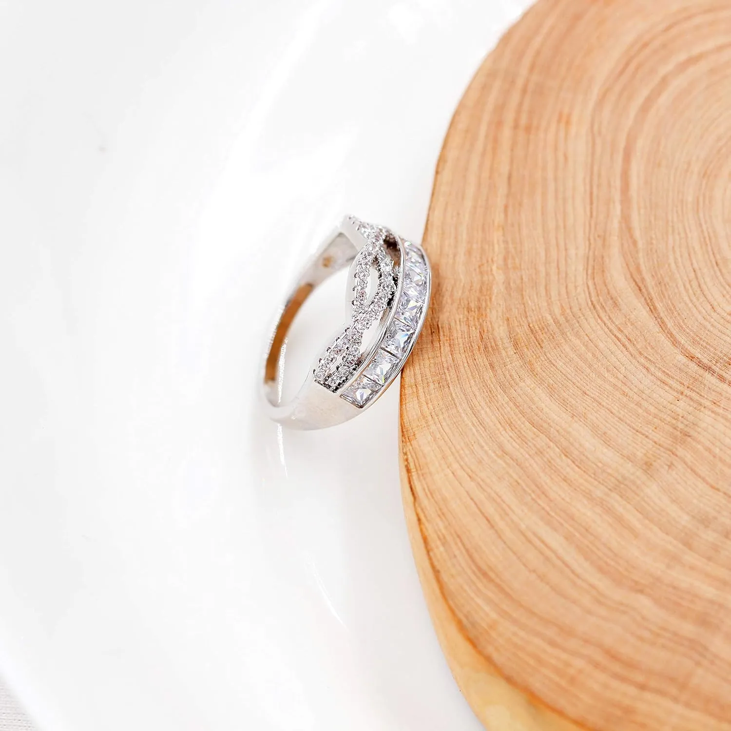Uloveido Rose Gold & Platinum Plated Princess Cut Cubic Zirconia Eternity Ring, Infinity Wedding Band Engagement Rings Y937