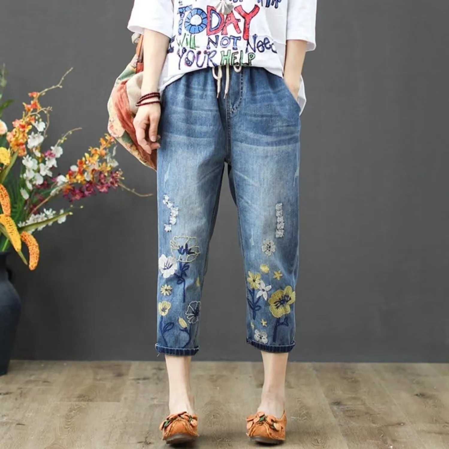 Womens Casual Loose Cropped Denim Jeans Elastic Waist Drawstring Floral Embroidered Capri Jeans Harem Denim Pants