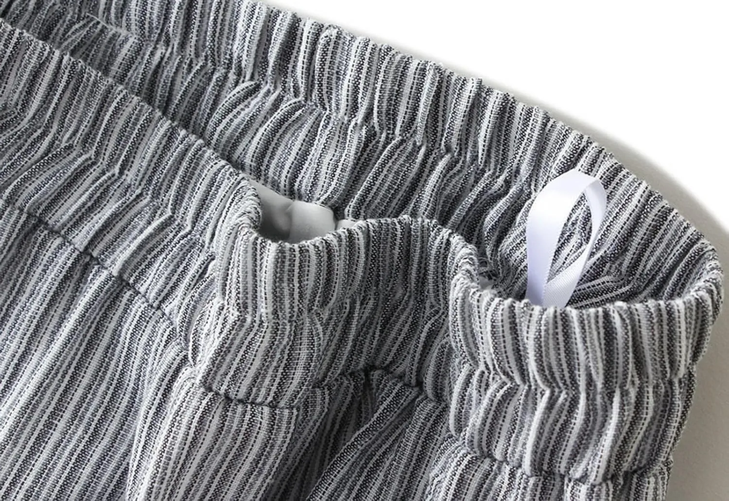 Women's Elegant Striped Midi Skirt High-Waisted Flowy Skirt with Lace Trim for Summer Casual Vacation