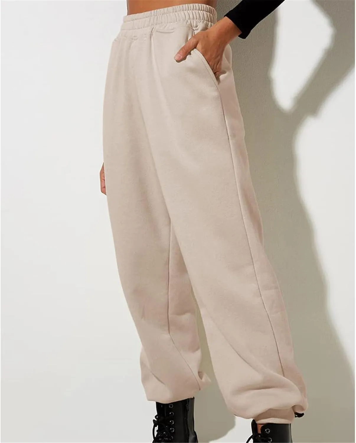 Womens Sweatpants Drawstring Elastic Waist Casual Loose Foot Fleece Sweatpants Cargo Sweatpants for Women Baggy